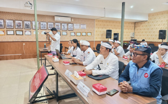 Perkuat Integritas Penyelenggara Pemilu, Bawaslu Bangli Ikuti Sosialisasi Anti Korupsi dan WBS