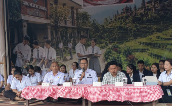 Belajar Demokrasi lewat Pemilos