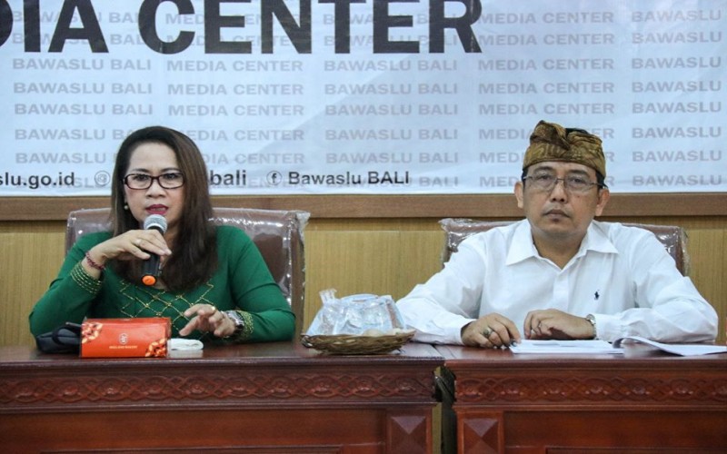 BAWASLU BALI HIMBAU PANWASCAM IKUT AKTIF SOSIALISASIKAN PEREKRUTAN PANWASLU KELURAHAN/DESA 