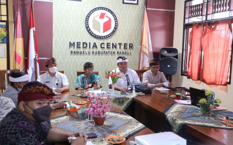 Pastikan Kesiapan Penerapan Aplikasi Sigap Lapor, Bawaslu Bali Lakukan Monev Ke Bawaslu Bangli