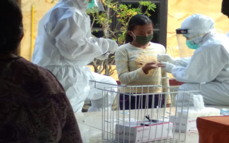 RAPID TEST DI DESA DEMULIH NON REAKTIF SEMUA