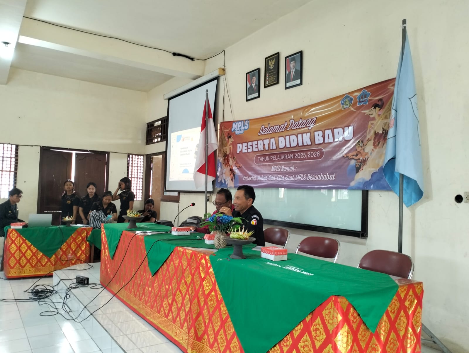 Tanamkan Jiwa Pengawas Demokrasi Sejak Dini, Bawaslu Bangli Hadir di MPLS SMA N 1 Susut
