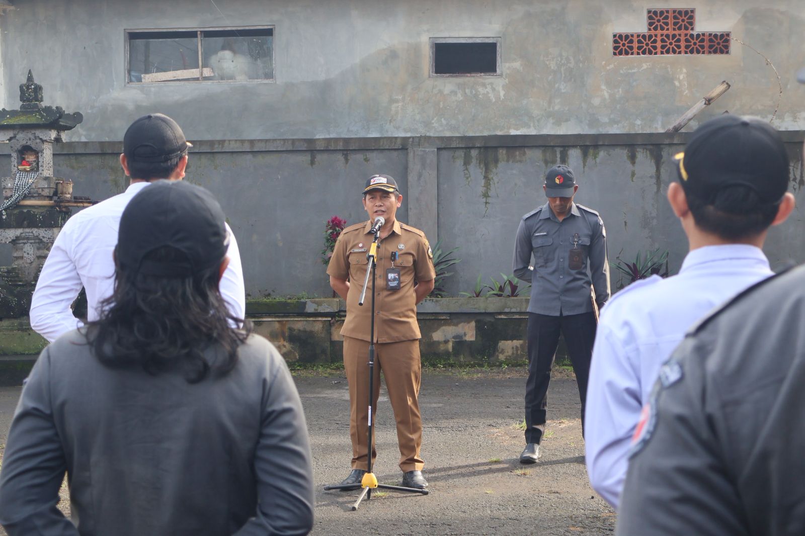 Bawaslu Bangli Gelar Apel Pagi, Suwitra : Jaga Disiplin dan Integritas
