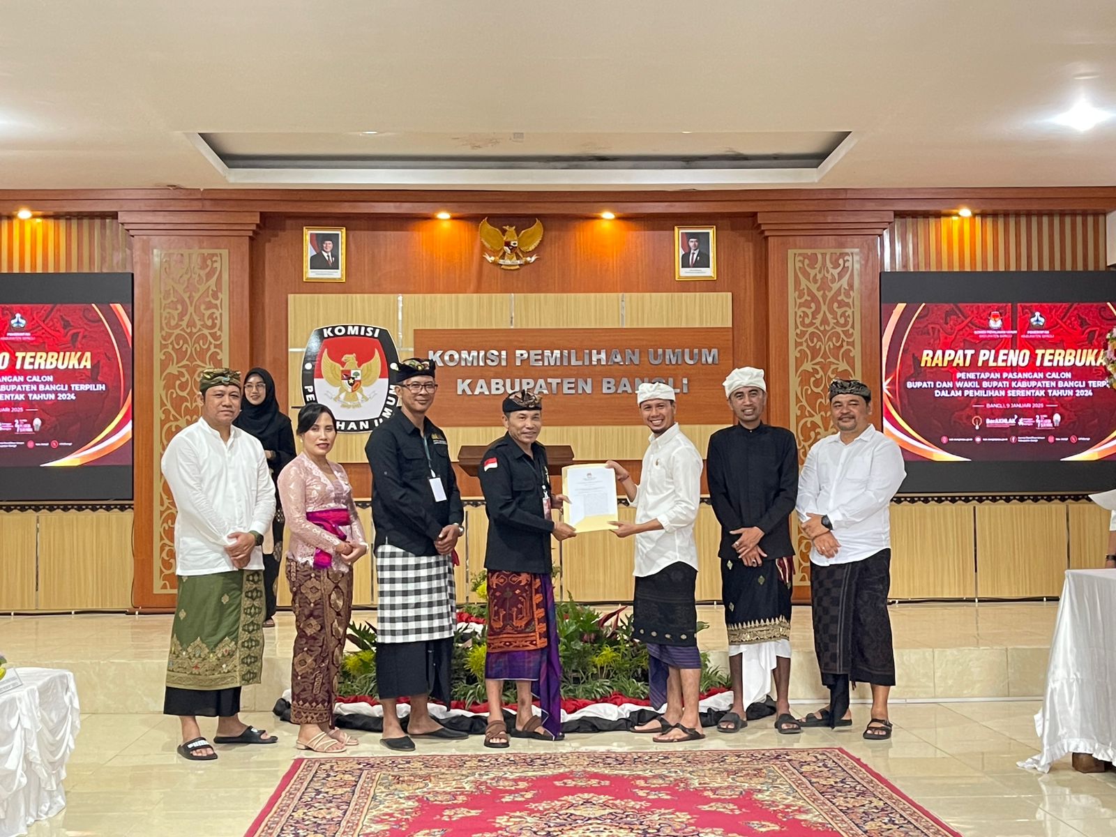 Bawaslu Kabupaten Bangli melaksanakan pengawasan melekat pada Rapat Pleno Terbuka Penetapan Pasangan Calon Bupati dan Wakil Bupati Terpilih dalam Pemilihan Bupati dan Wakil Bupati Bangli Tahun 2024