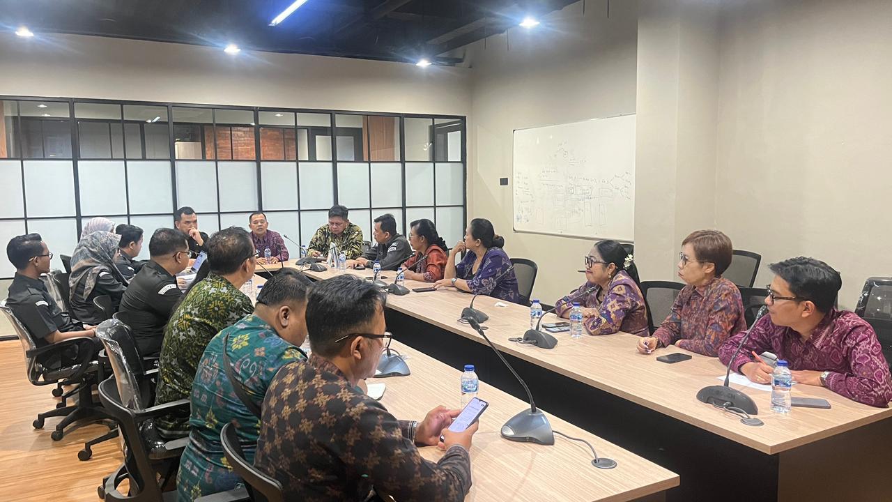 Perkuat Layanan Hukum, Bawaslu Bangli Lakukan Konsultasi Pengelolaan JDIH ke Bawaslu RI