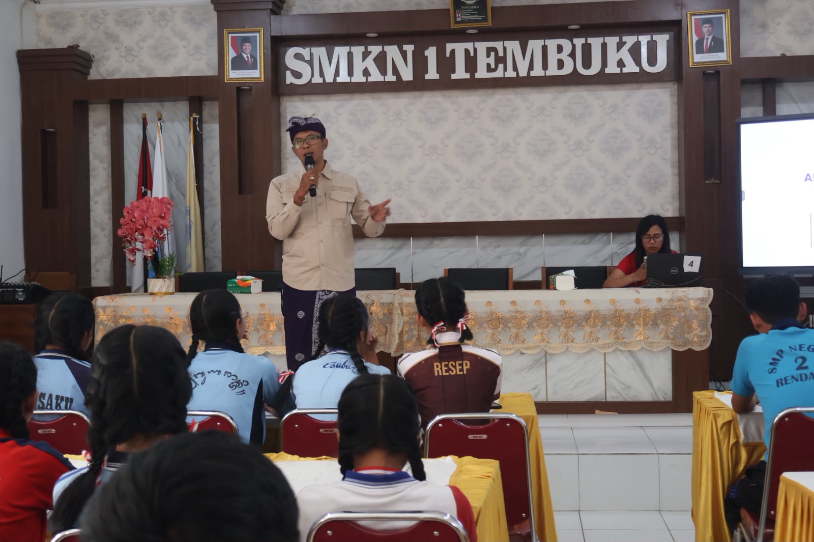 Hoaks Ancam Demokrasi, Generasi Muda Harus Jadi Pemilih Cerdas