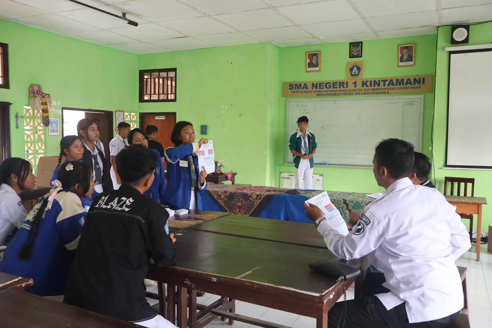Tak Hanya Memilih Pemimpin, Pemilos Jadi Ruang Belajar Demokrasi di Sekolah