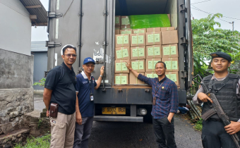 Bawaslu Bangli Awasi Proses Loading Logistik Pemilu Tahun 2024