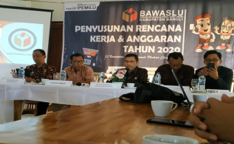 BAWASLU BANGLI GELAR RAPAT PENYUSUNAN RENCANA KERJA DAN ANGGARAN TAHUN 2020