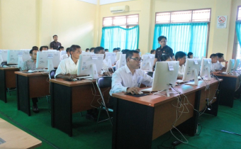 BAWASLU BANGLI : TES TULIS CALON ANGGOTA PANITIA PENGAWAS KECAMATAN SE-KABUPATEN BANGLI