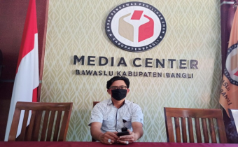 PENYEBARAN COVID-19 DI BANGLI MENINGKAT, BAWASLU BANGLI HARAP MASYARAKAT JANGAN LALAI