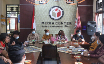 TAHAPAN PILKADA BERAKHIR, BAWASLU BANGLI SUSUN LAPORAN AKHIR PENGAWASAN