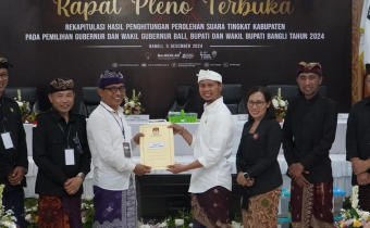 Awasi Secara Melekat, Bawaslu Bangli Pastikan Rekapitulasi Hasil Penghitungan Porelehan Suara Tingkat Kabupaten Transparan dan Akuntabel