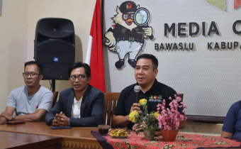Wirka Tekankan Tertib Administrasi dan Penguatan Kelembagaan di Bawaslu Bangli