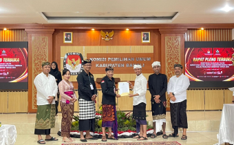 Bawaslu Kabupaten Bangli melaksanakan pengawasan melekat pada Rapat Pleno Terbuka Penetapan Pasangan Calon Bupati dan Wakil Bupati Terpilih dalam Pemilihan Bupati dan Wakil Bupati Bangli Tahun 2024