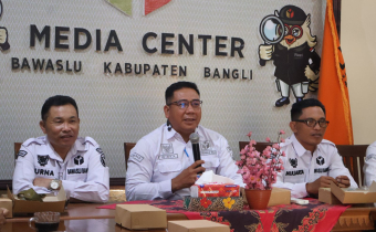 Bawaslu Kabupaten Bangli Menggelar Rapat Koordinasi Penanganan Pelanggaran dan Pemetaan Isu-Isu Demokrasi 