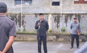 Apel Pagi, Pujawan Ingatkan Pentingnya Tertib Administrasi dan Edukasi Demokrasi