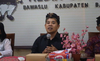 Rapat Penyusunan Kajian Hukum Pemutakhiran Data Pemilih Berkelanjutan (PDPB) 