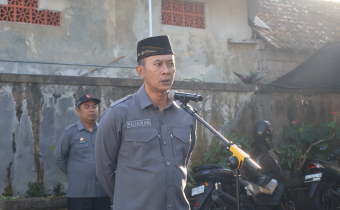 Apel Pagi, Pujawan Tekankan Disiplin Kerja, Sosialisasi Demokrasi, dan Uji Petik Data Disabilitas