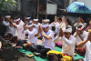 Sembahyang Saraswati, Bawaslu Bangli Satukan Spiritualitas dan Integritas